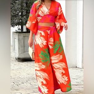 Two pieces pantsuit medium don’t have ticket but it’s new never used.